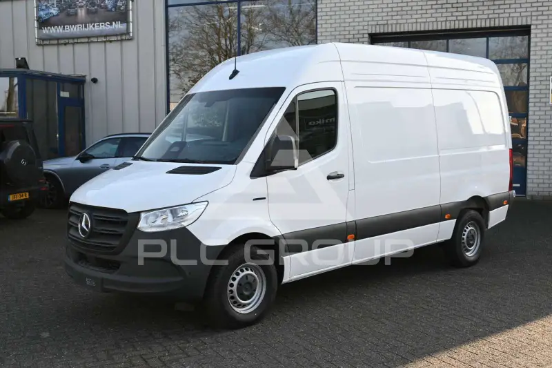 2025 Mercedes Benz Other