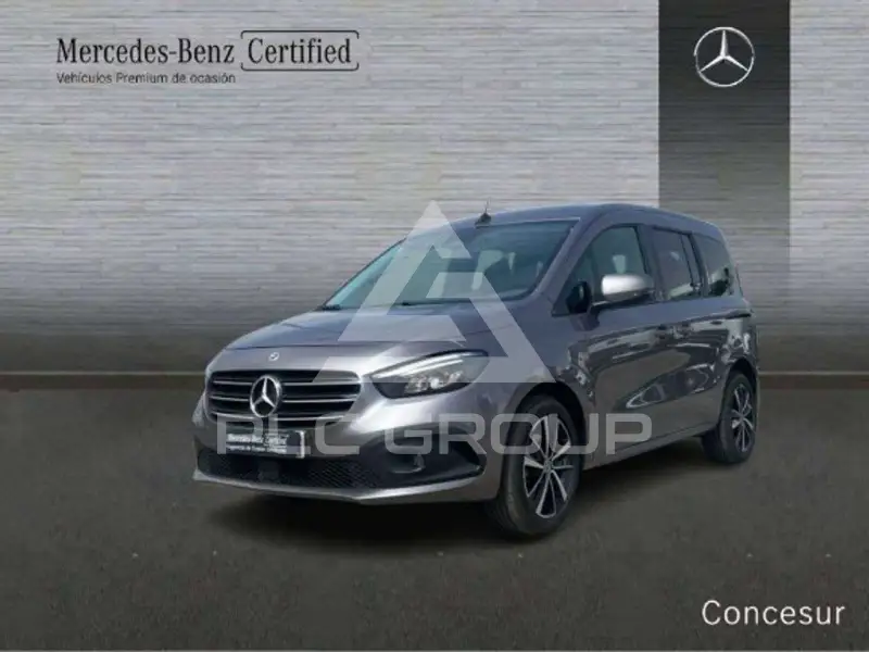 2025 Mercedes Benz A 180