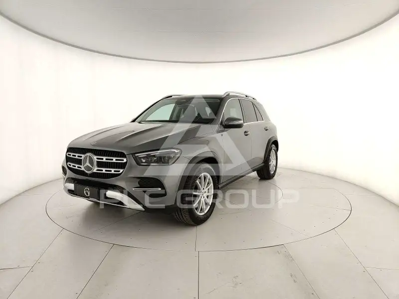 2025 Mercedes Benz GLE 300