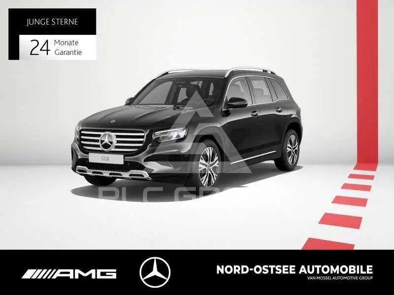 2025 Mercedes Benz GLB