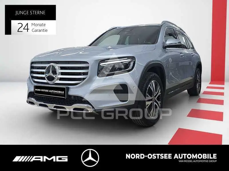 2025 Mercedes Benz GLB