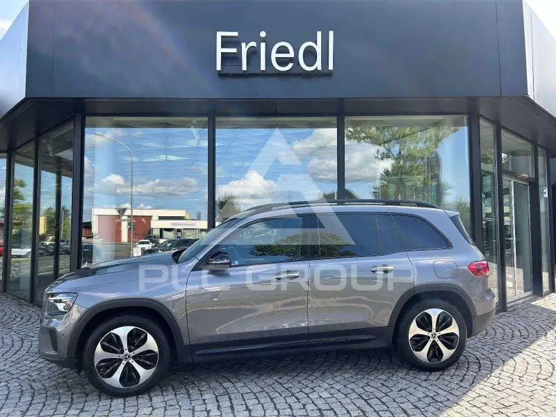 2025 Mercedes Benz GLB