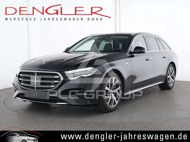 2025 Mercedes Benz E 300