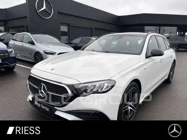 2025 Mercedes Benz E 300