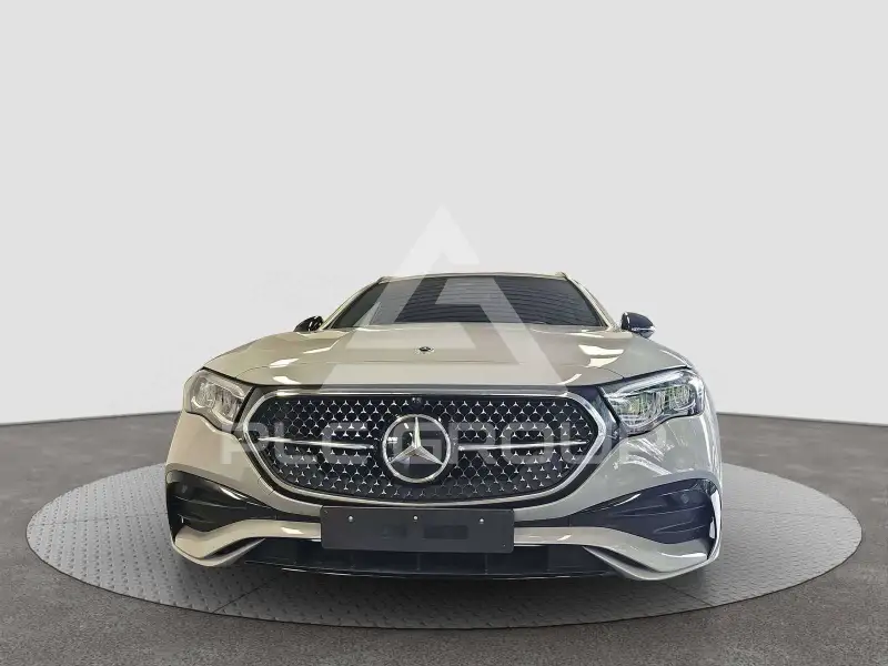 2025 Mercedes Benz E 300