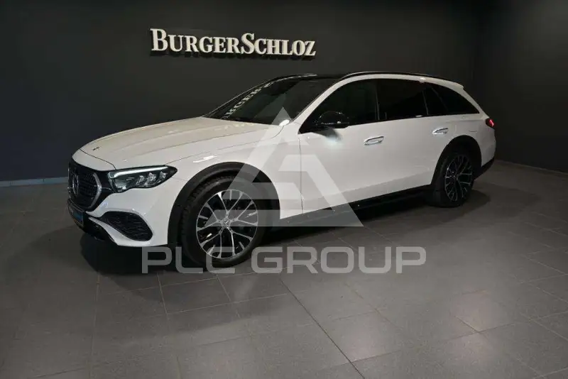 2025 Mercedes Benz E 300