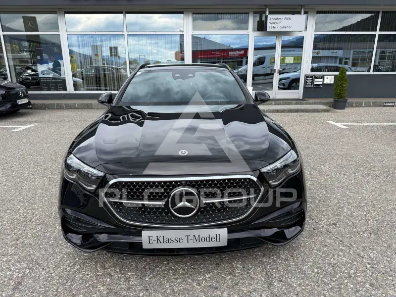 2025 Mercedes Benz E 300
