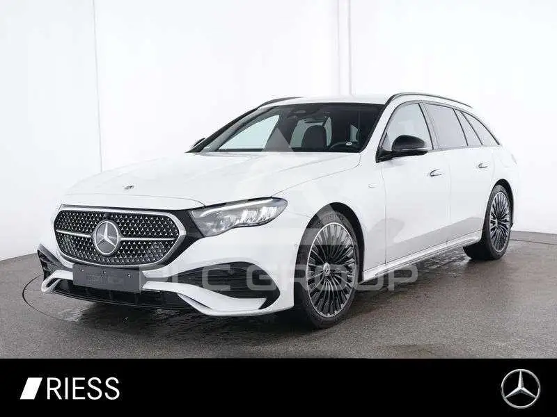 2025 Mercedes Benz E 300