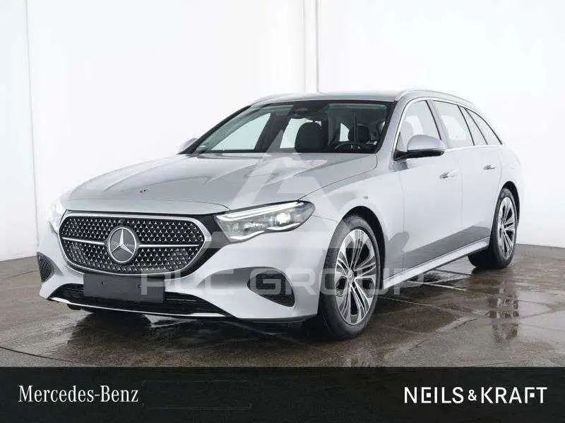 2025 Mercedes Benz E 300