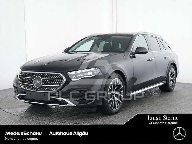 2025 Mercedes Benz E 300