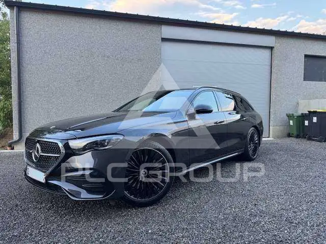 2025 Mercedes Benz E 300