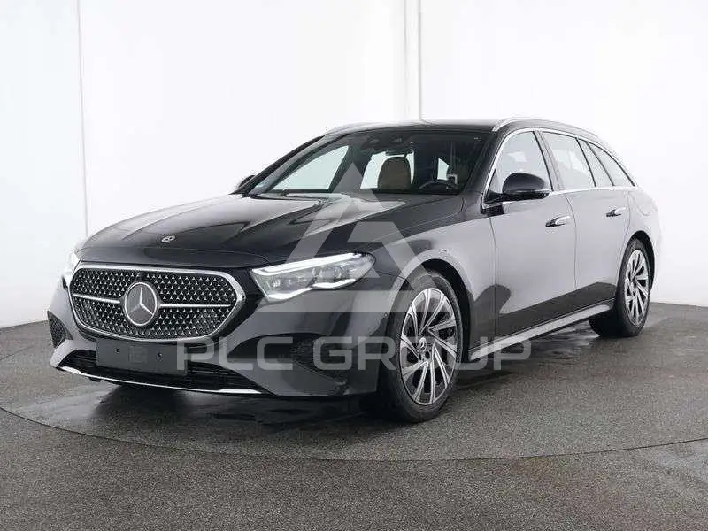 2025 Mercedes Benz E 300
