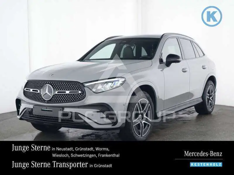 2025 Mercedes Benz GLC 300