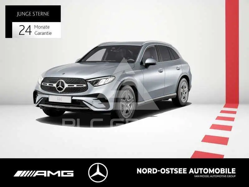 2025 Mercedes Benz GLC 300