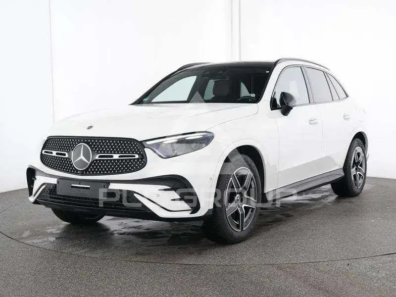 2025 Mercedes Benz GLC 300