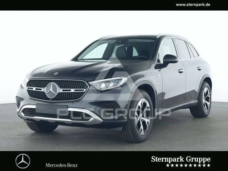 2025 Mercedes Benz GLC 300
