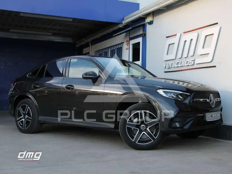 2025 Mercedes Benz GLC 300