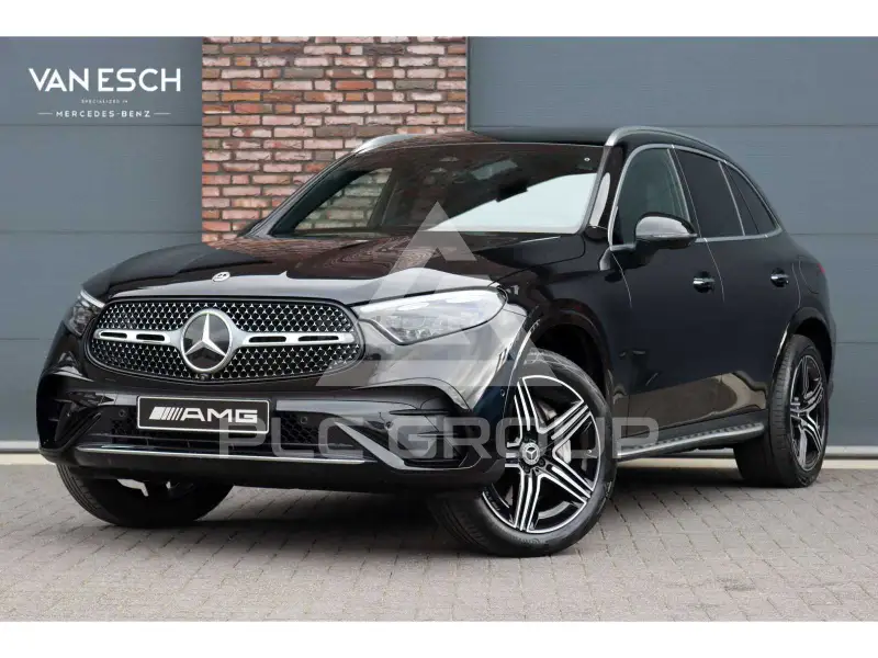 2025 Mercedes Benz GLC 300