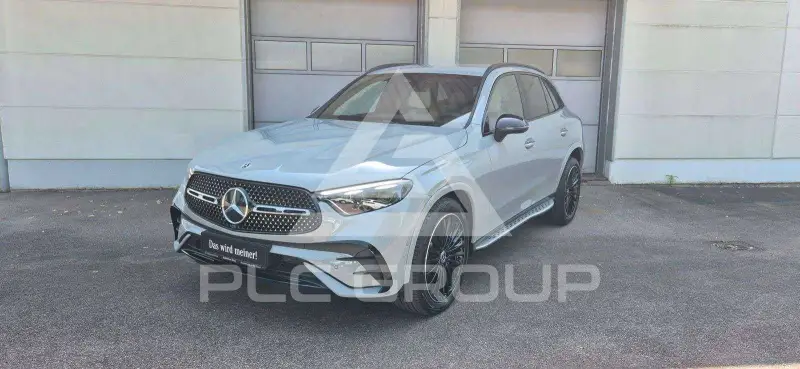 2025 Mercedes Benz GLC 300