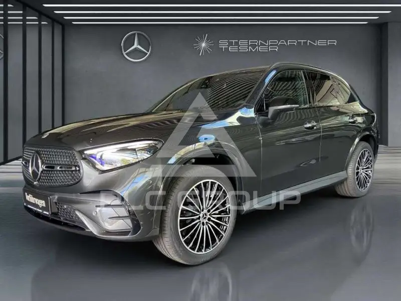 2025 Mercedes Benz GLC 300