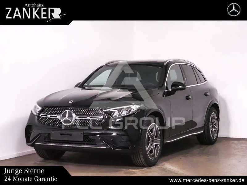 2025 Mercedes Benz GLC 300