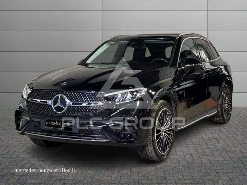2025 Mercedes Benz GLC 300