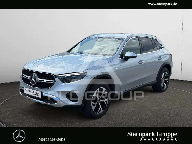 2025 Mercedes Benz GLC 300