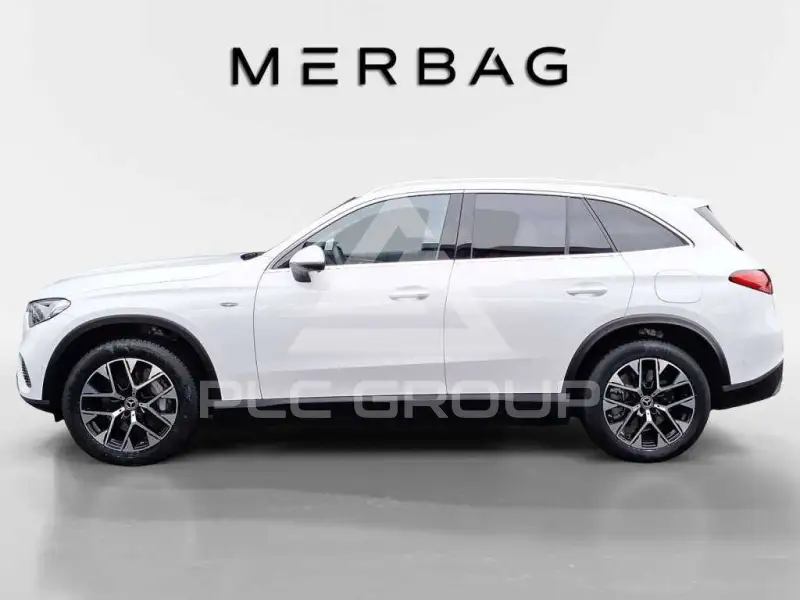 2025 Mercedes Benz GLC 300