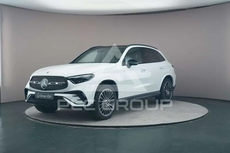 2025 Mercedes Benz GLC 300