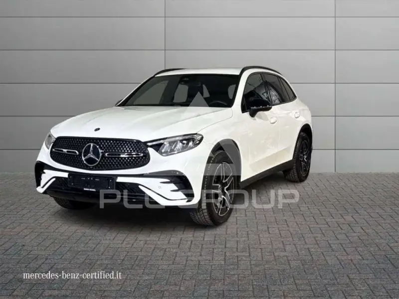 2025 Mercedes Benz GLC 300