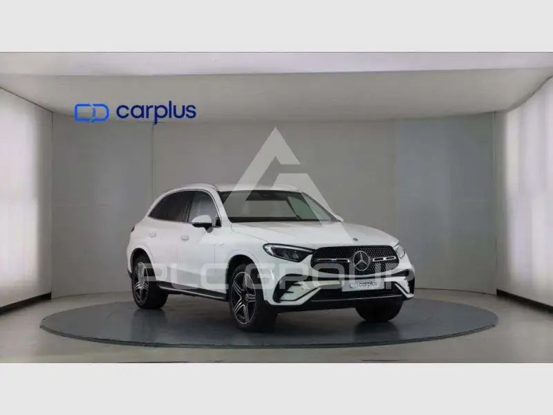 2025 Mercedes Benz GLC 300