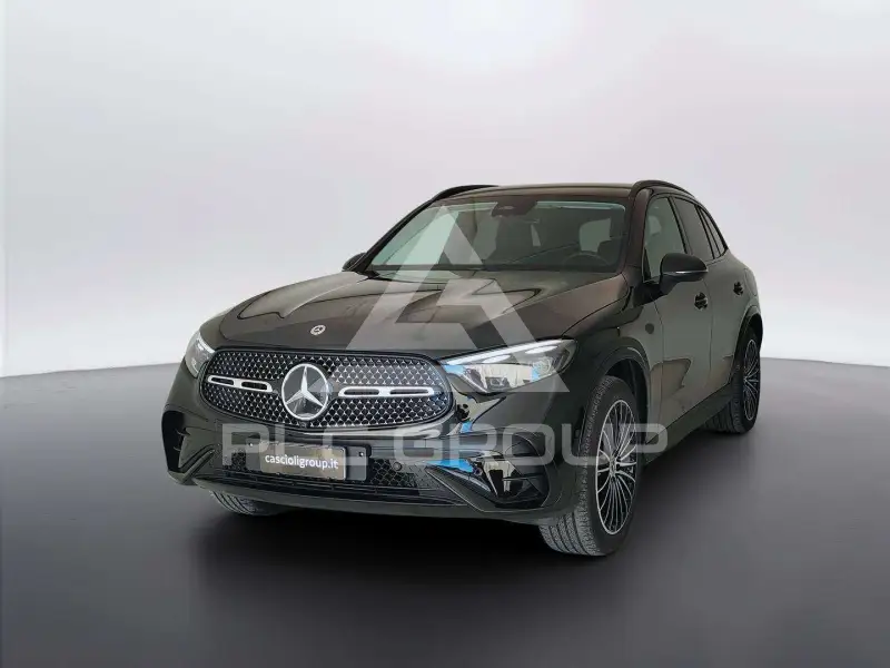 2025 Mercedes Benz GLC 300