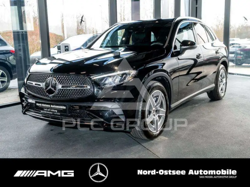 2025 Mercedes Benz GLC 300