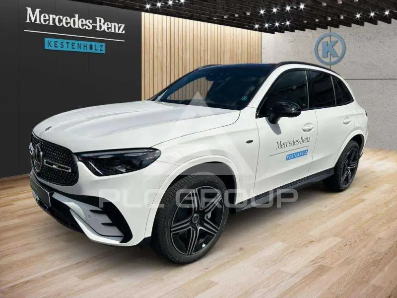 2025 Mercedes Benz GLC 300