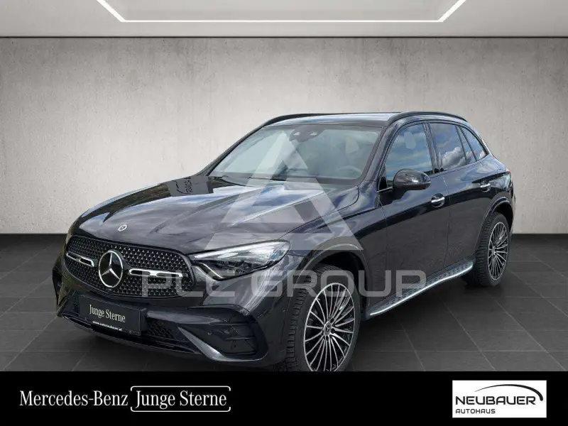 2025 Mercedes Benz GLC 300