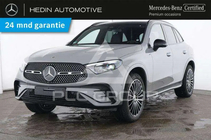 2025 Mercedes Benz GLC 300