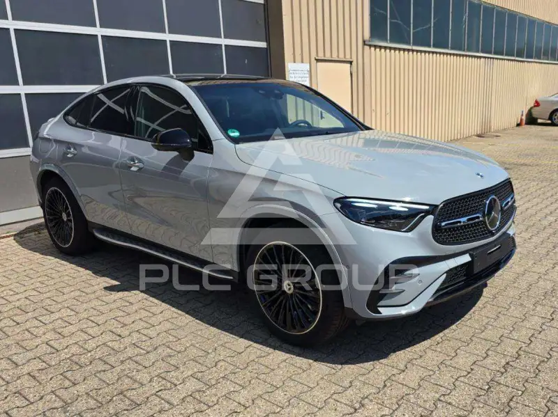 2025 Mercedes Benz GLC 300