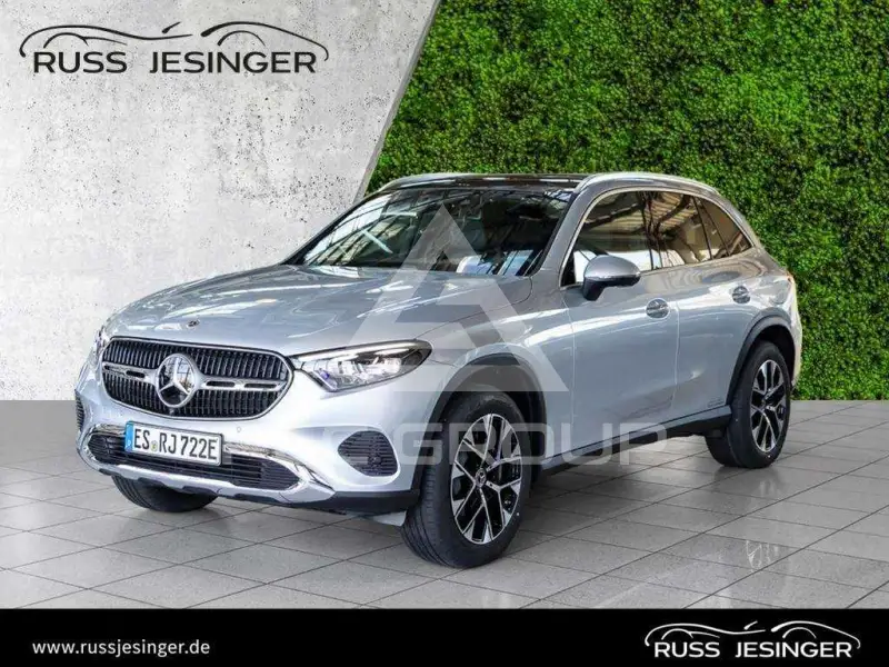 2025 Mercedes Benz GLC 300