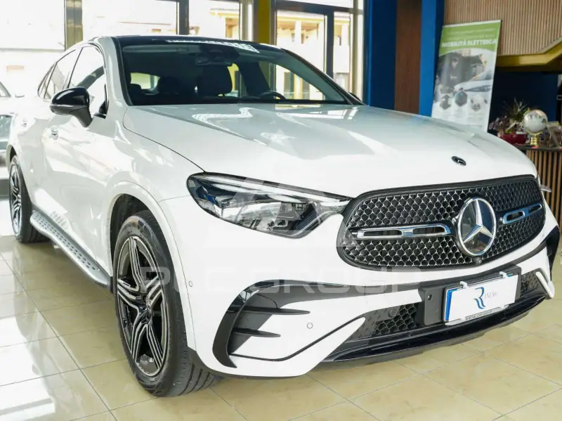 2025 Mercedes Benz GLC 300