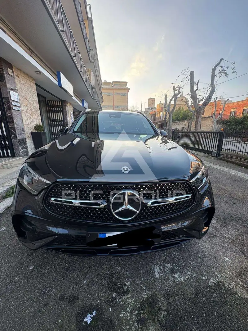 2025 Mercedes Benz GLC 300