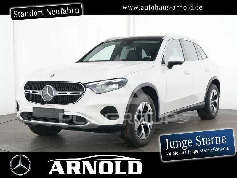 2025 Mercedes Benz GLC 300