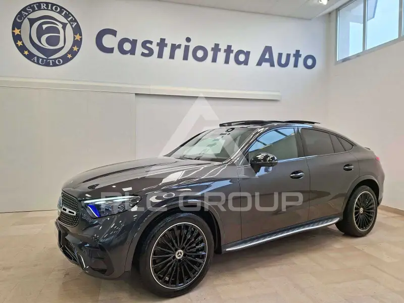2025 Mercedes Benz GLC 300