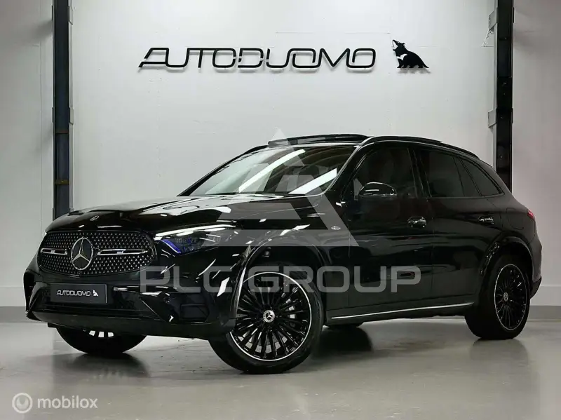 2025 Mercedes Benz GLC 300