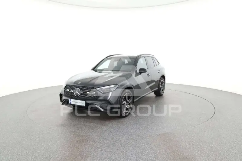 2025 Mercedes Benz GLC 300