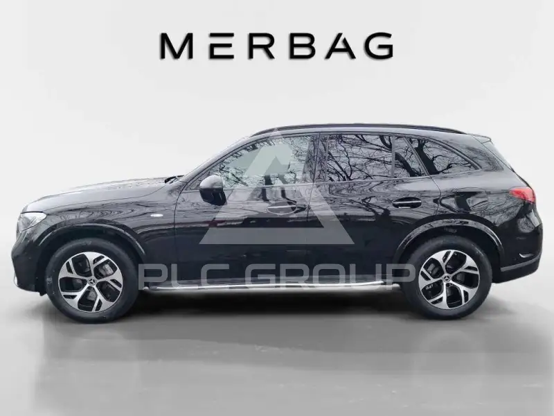 2025 Mercedes Benz GLC 300