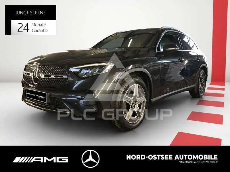 2025 Mercedes Benz GLC 300