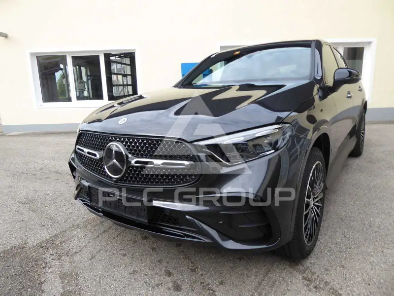 2025 Mercedes Benz GLC 300