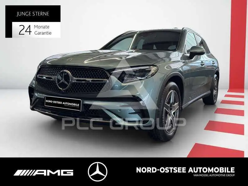 2025 Mercedes Benz GLC 300