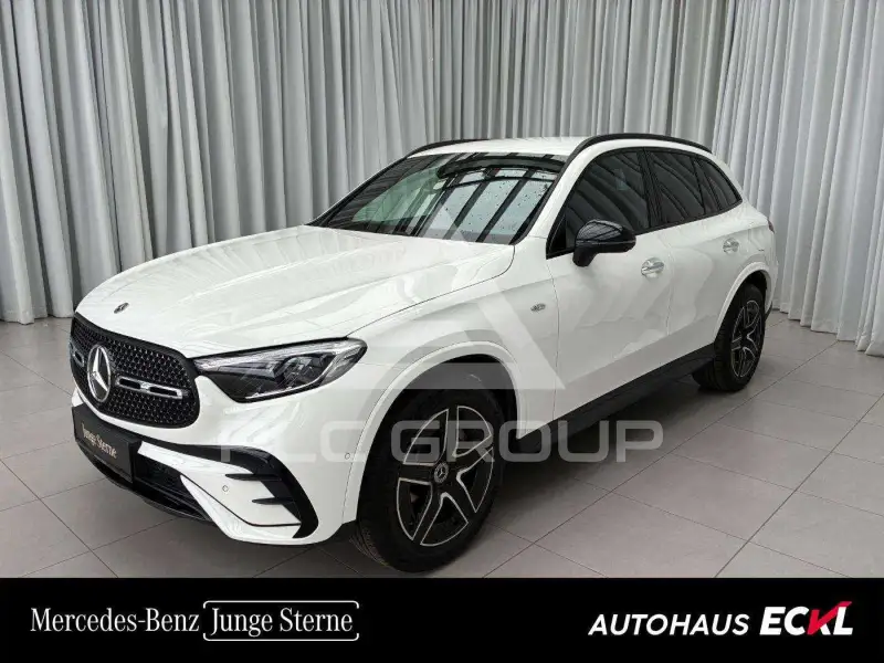 2025 Mercedes Benz GLC 300