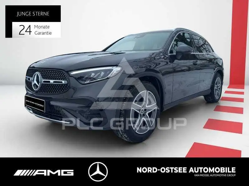 2025 Mercedes Benz GLC 300